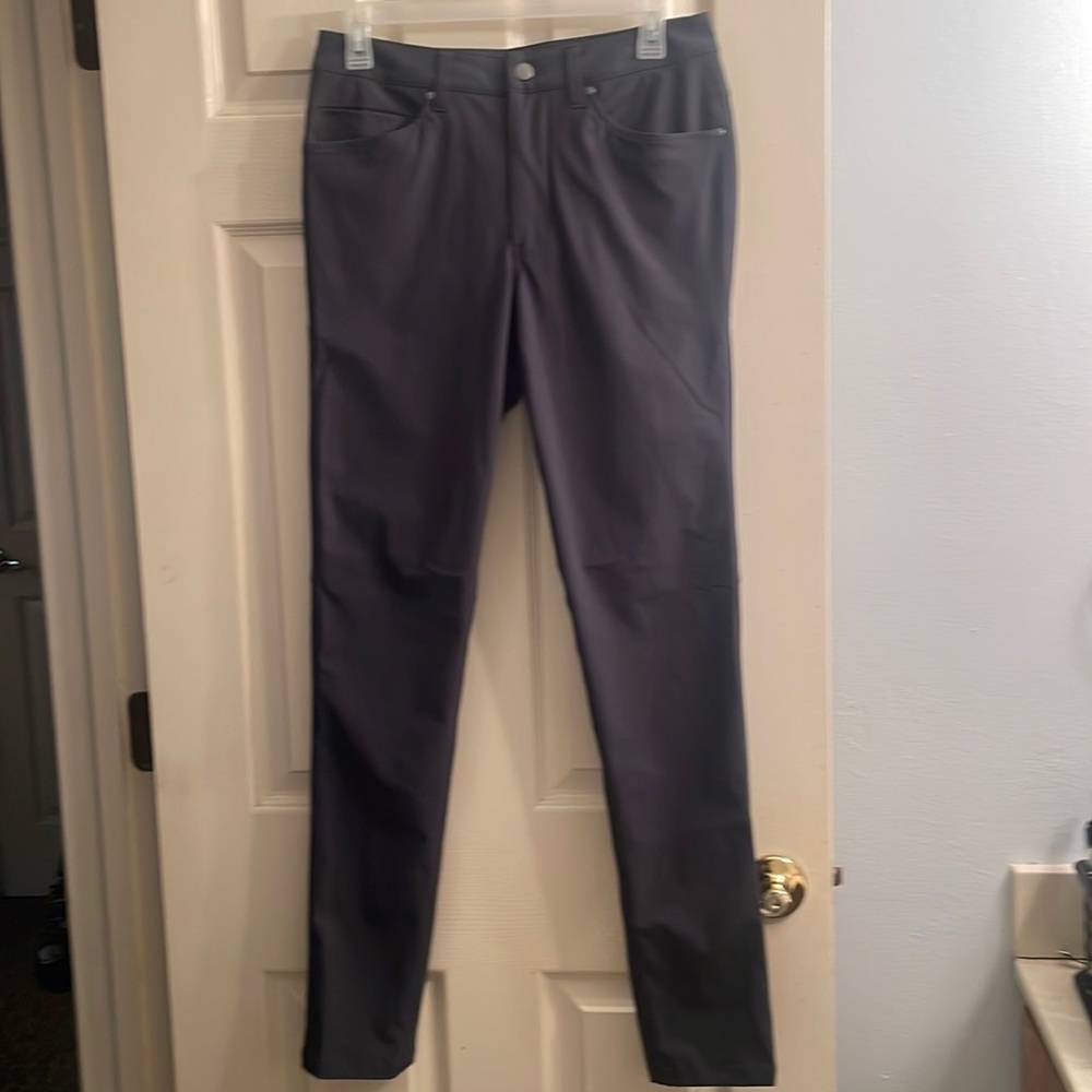 Lulu slim-fit 5pockets, four way stretch materials, 34”length